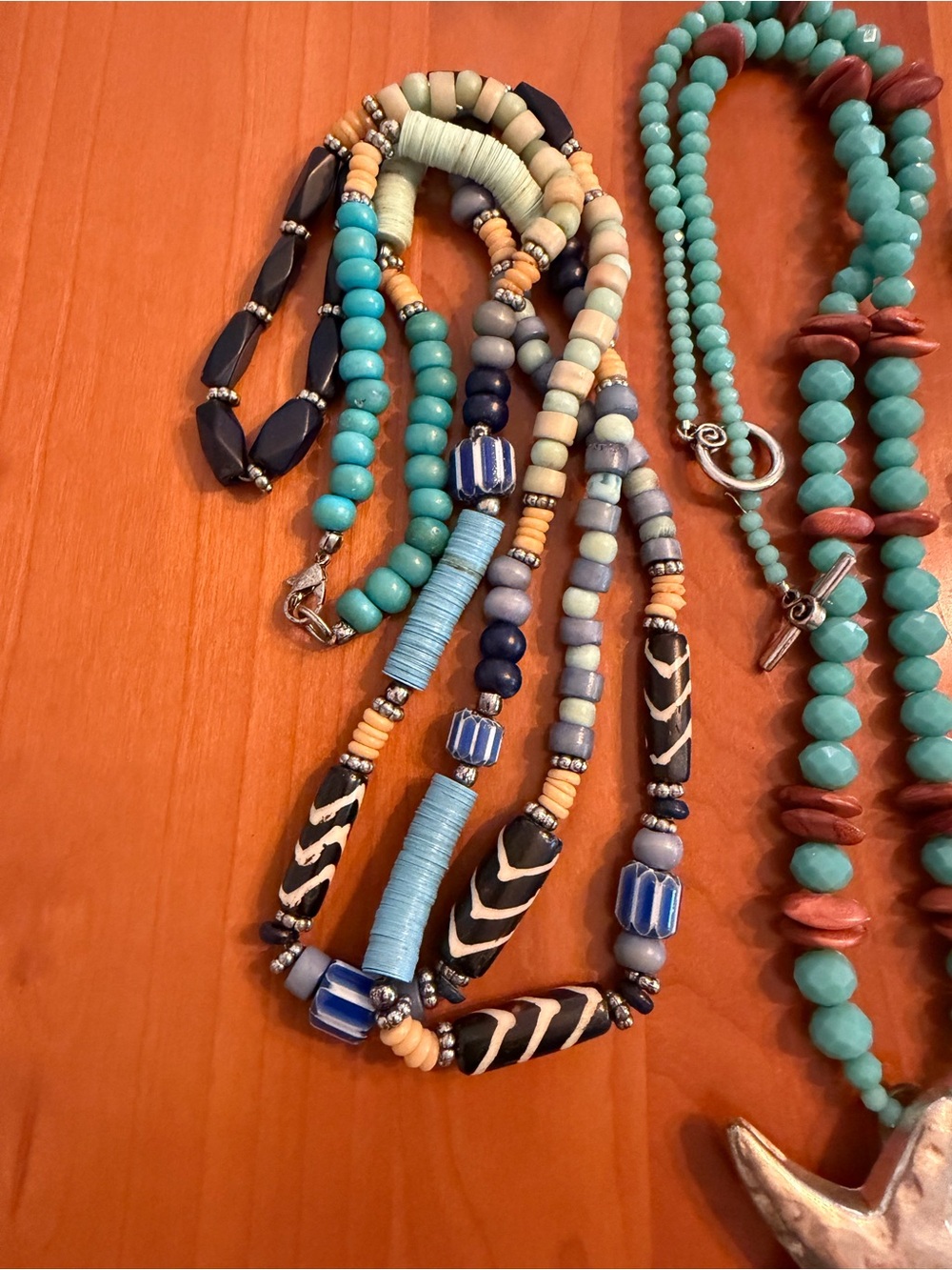 6 Piece Beaded Jewelry Set! Turquoise Beach Vibes! 2 Necklaces and 4 Bracelets!! - Picture 3 of 15